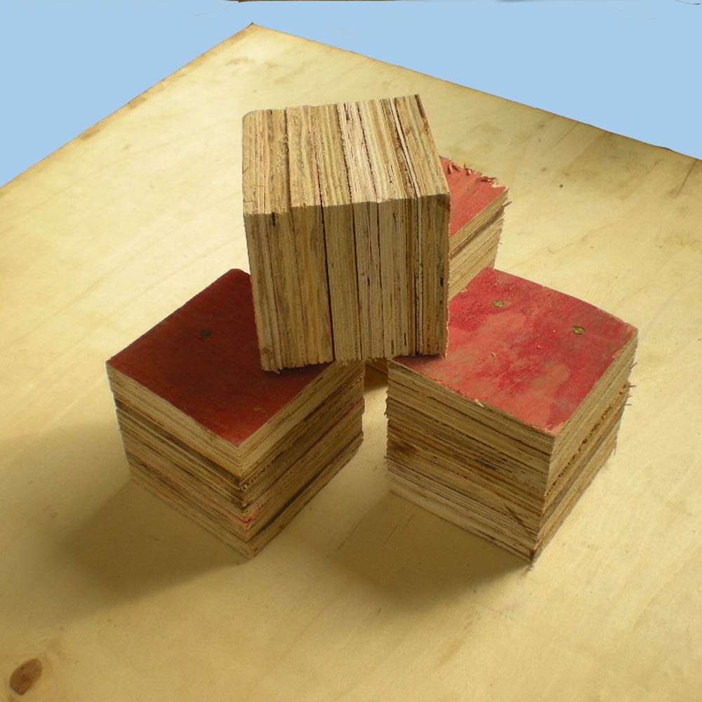 膠合闆(pan)腳墩